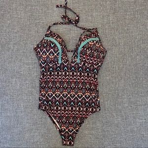 Shade & Shore One Piece Swimwear Size 34 D